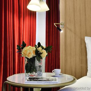 Camera classica con letto queen size